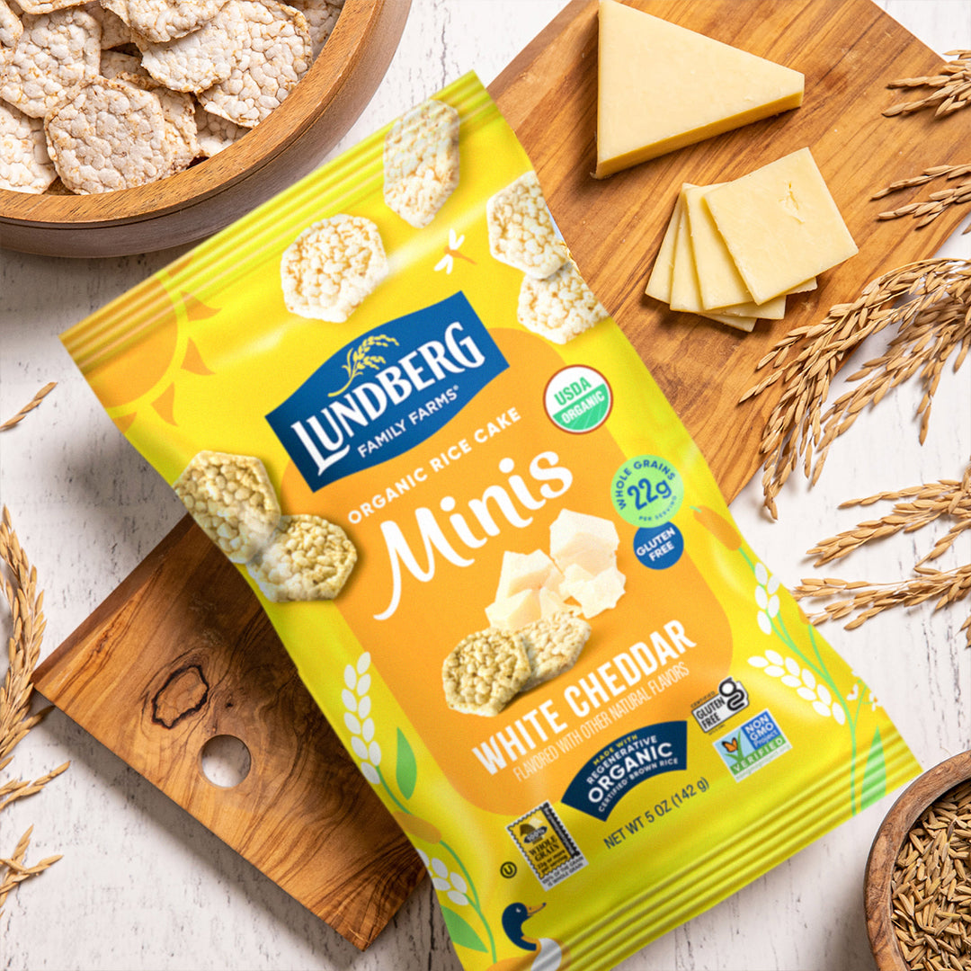 Organic White Cheddar Rice Cake Minis