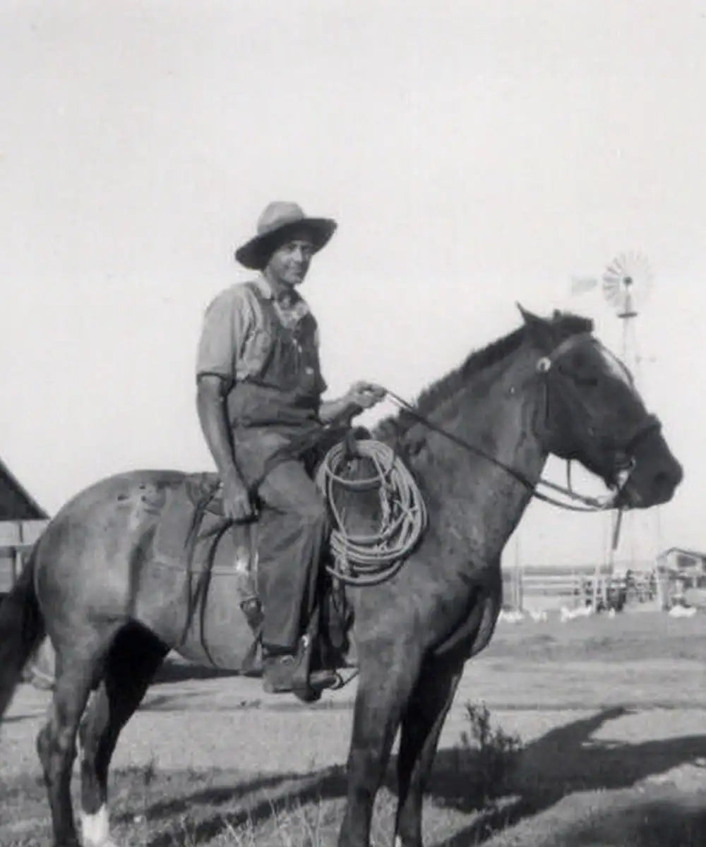 Albert Lundberg sitting on a horse
